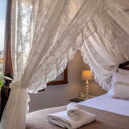 Santa Elena Boutique Rooms Chrissi Akti Chania Exterior foto