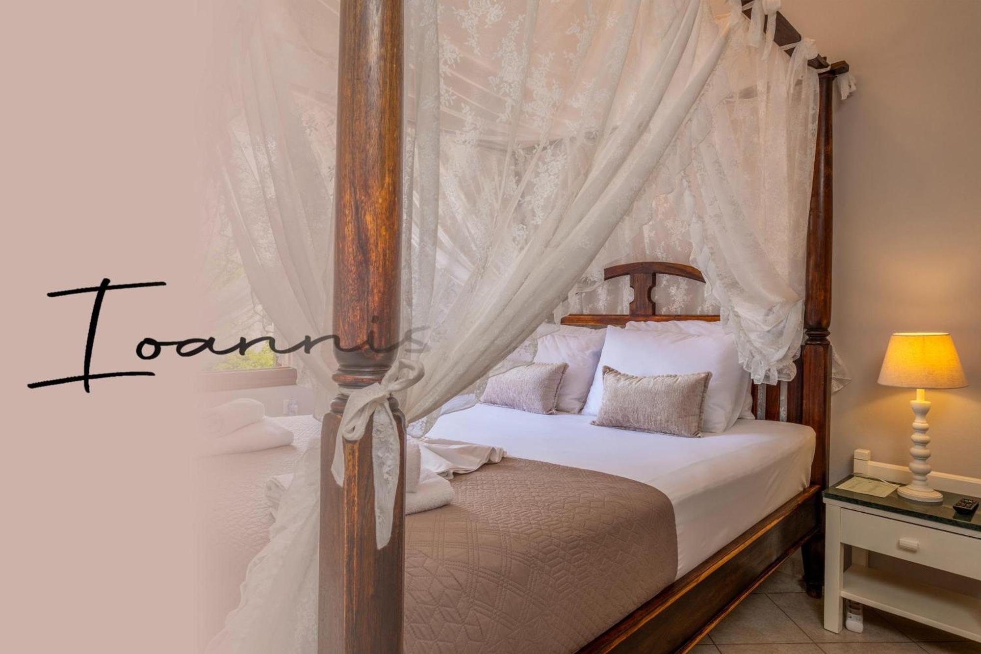 Santa Elena Boutique Rooms Chrissi Akti Chania Exterior foto
