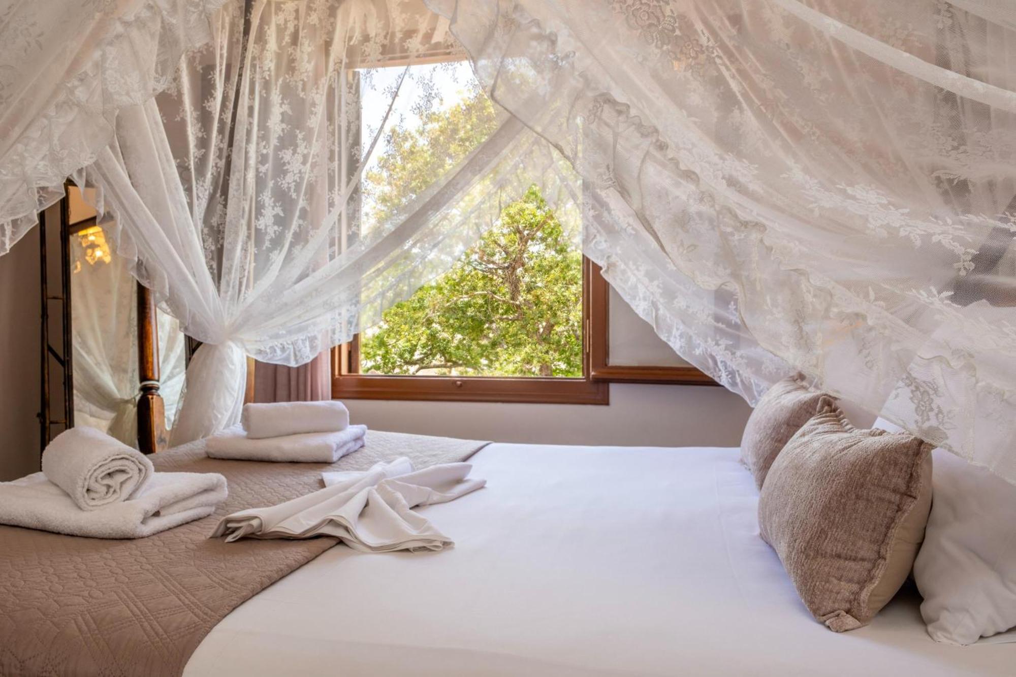 Santa Elena Boutique Rooms Chrissi Akti Chania Exterior foto